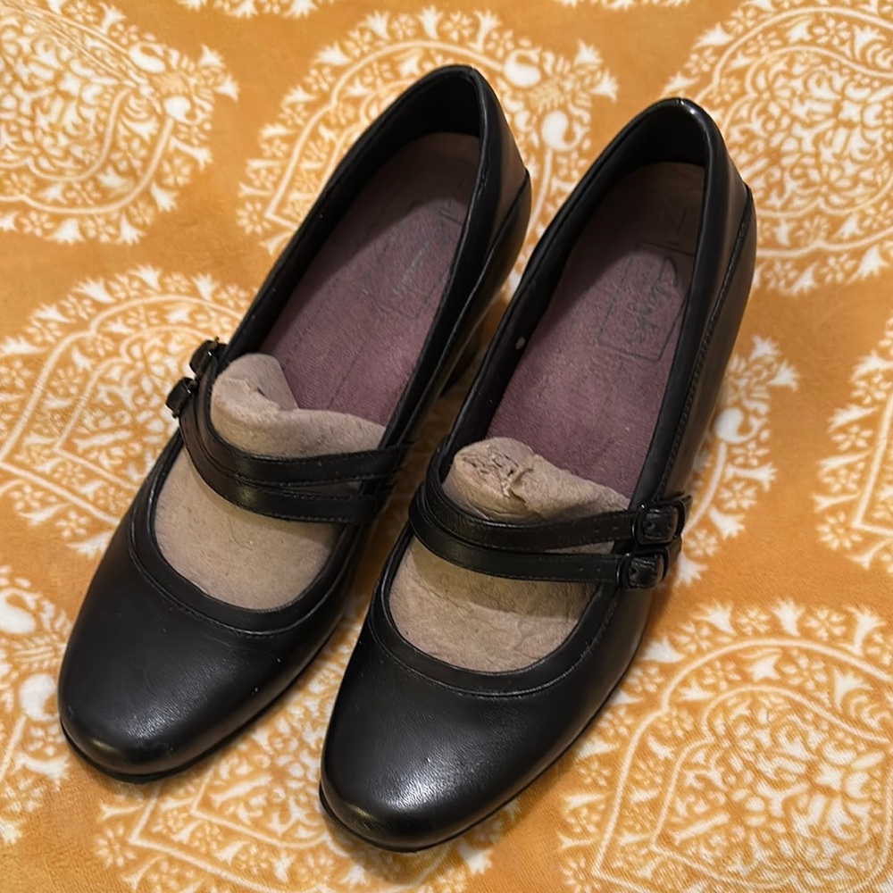 Clarks Artisan Black Women's Mary Jane Shoes Sz 8.5